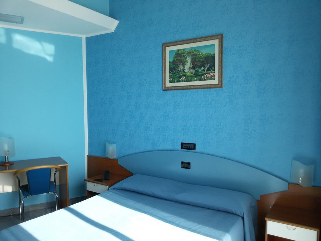 Hotel Ristorante Miramare Marina di Gioiosa Ionica Zimmer foto