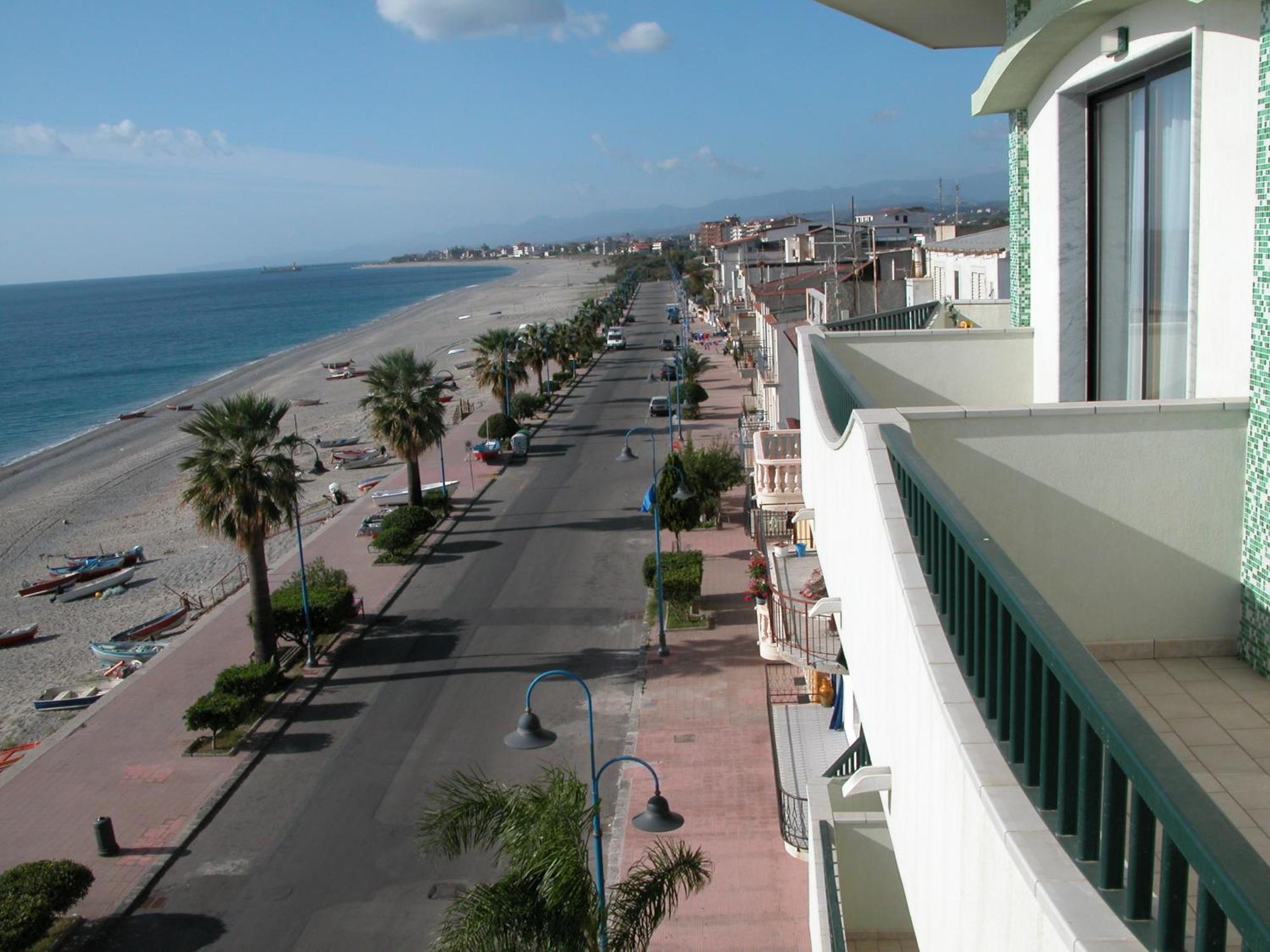 Hotel Ristorante Miramare Marina di Gioiosa Ionica Exterior foto